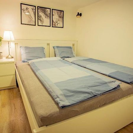 Cosy 2 Bedroom Flat In Akacfa St., Sol Boedapest Buitenkant foto